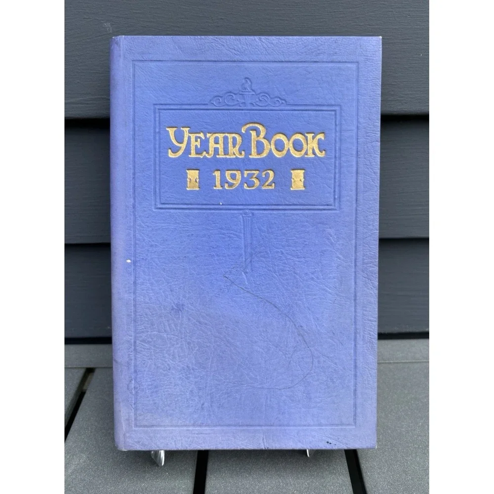 Vintage desktop staionery junk journal diary day book memo Year Book 1932 blank